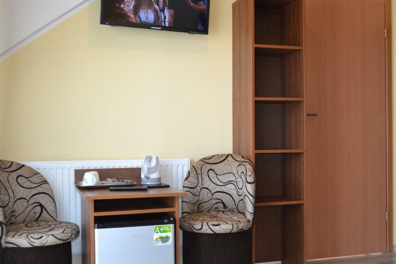 Dom Jastrzebia Z Basenem I Jacuzzi Apartment Jastrzebia Gora Exterior photo