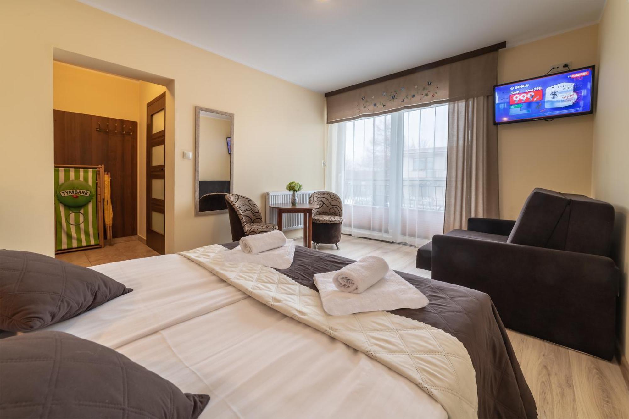 Dom Jastrzebia Z Basenem I Jacuzzi Apartment Jastrzebia Gora Exterior photo