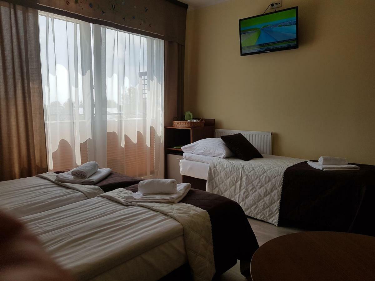 Dom Jastrzebia Z Basenem I Jacuzzi Apartment Jastrzebia Gora Exterior photo