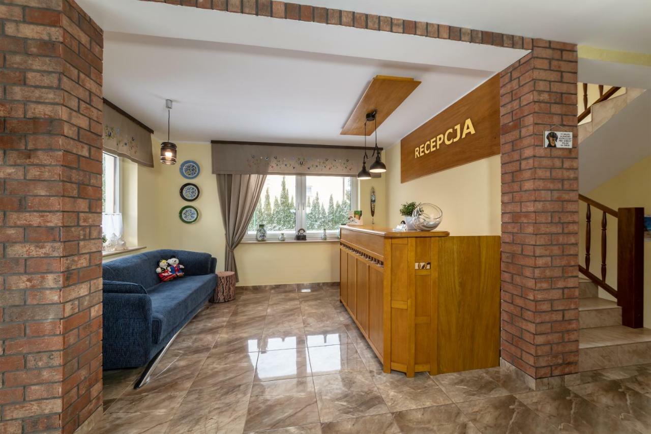 Dom Jastrzebia Z Basenem I Jacuzzi Apartment Jastrzebia Gora Exterior photo