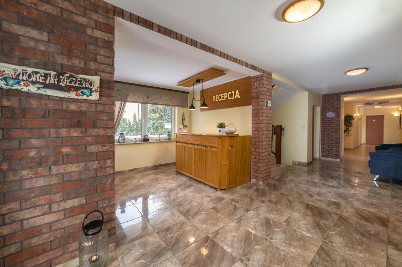 Dom Jastrzebia Z Basenem I Jacuzzi Apartment Jastrzebia Gora Exterior photo